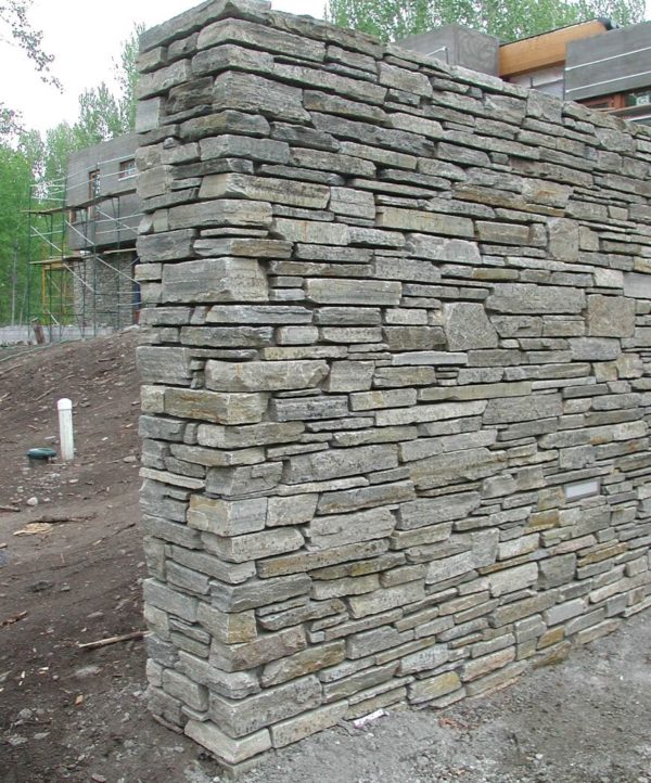 Camberly Ledgestone Thin Veneer Privacy Wall