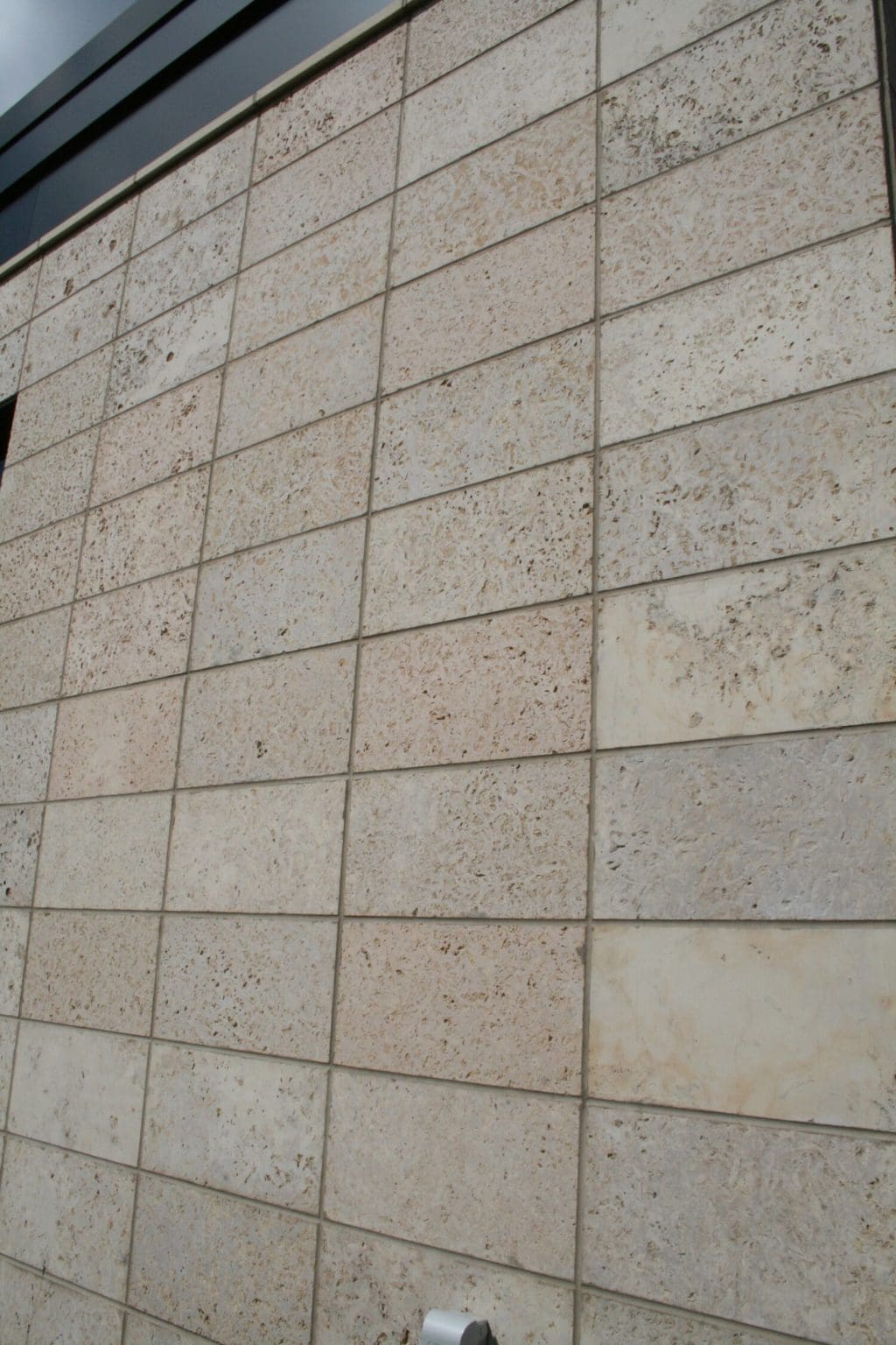 Manchester Modern Limestone Panel Thin Veneer | Quarry Mill