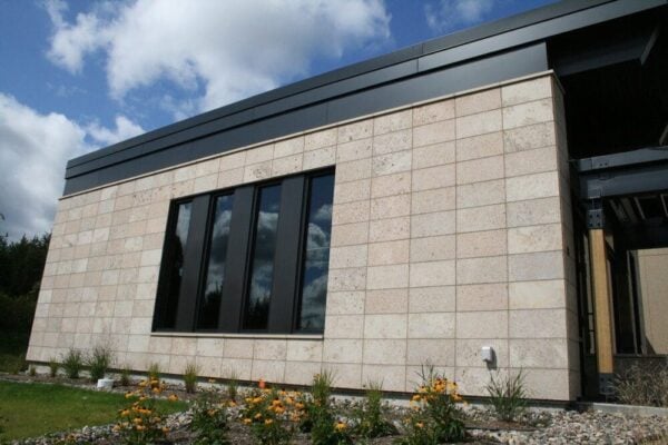 Manchester Thin Stone Veneer Commercial Masonry Close-Up