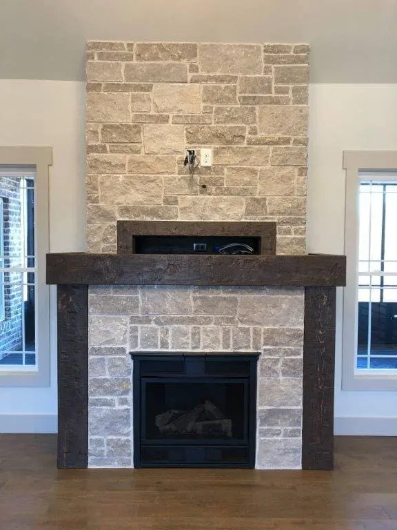 Interior gas fireplace with Tenbury real stone veneer