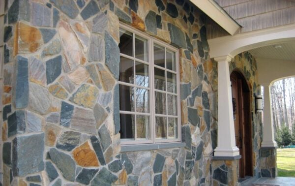 Masonry close-up with Newport mosaic natural thin stone veneer