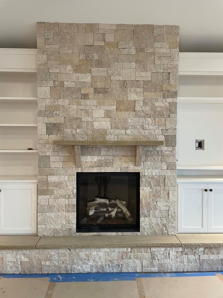 Interior gas fireplace with Primavera dimensional ledgestone real thin veneer