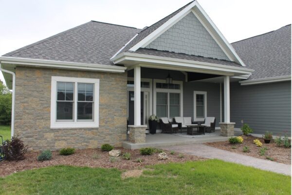 Ranch home exterior with Vineyard and Baltic Hills natural stone veneer