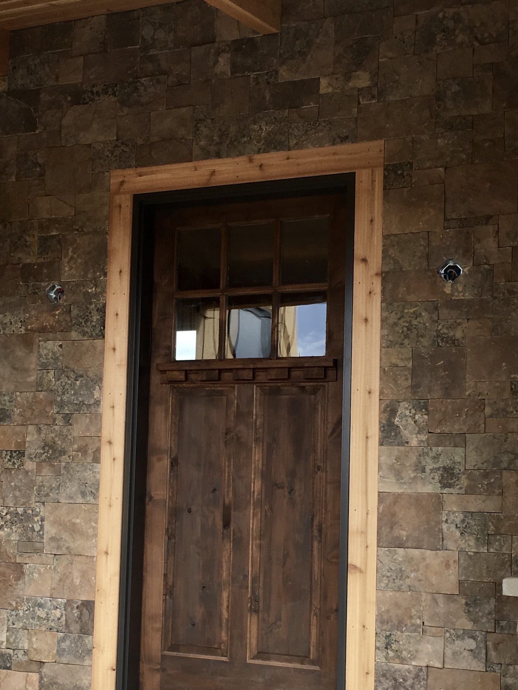 Spreewald Natural Thin Stone Veneer Drystack Front Entrance