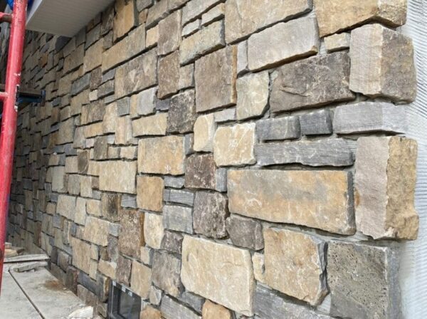 Annapurna Ashlar Style Real Thin Stone Veneer Exterior Wall Installation