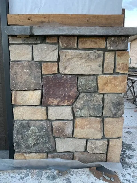 Wainscoting with Vail real thin stone veneer