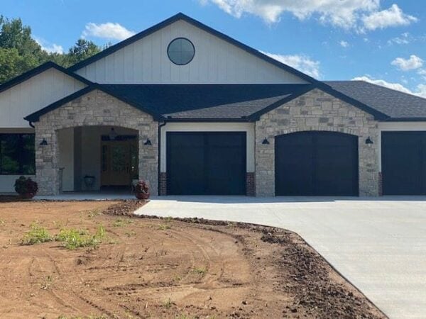 Lexington Natural Thin Stone Veneer Home Exterior