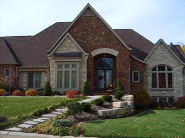 Stonegate Natural Thin Stone Veneer Exterior