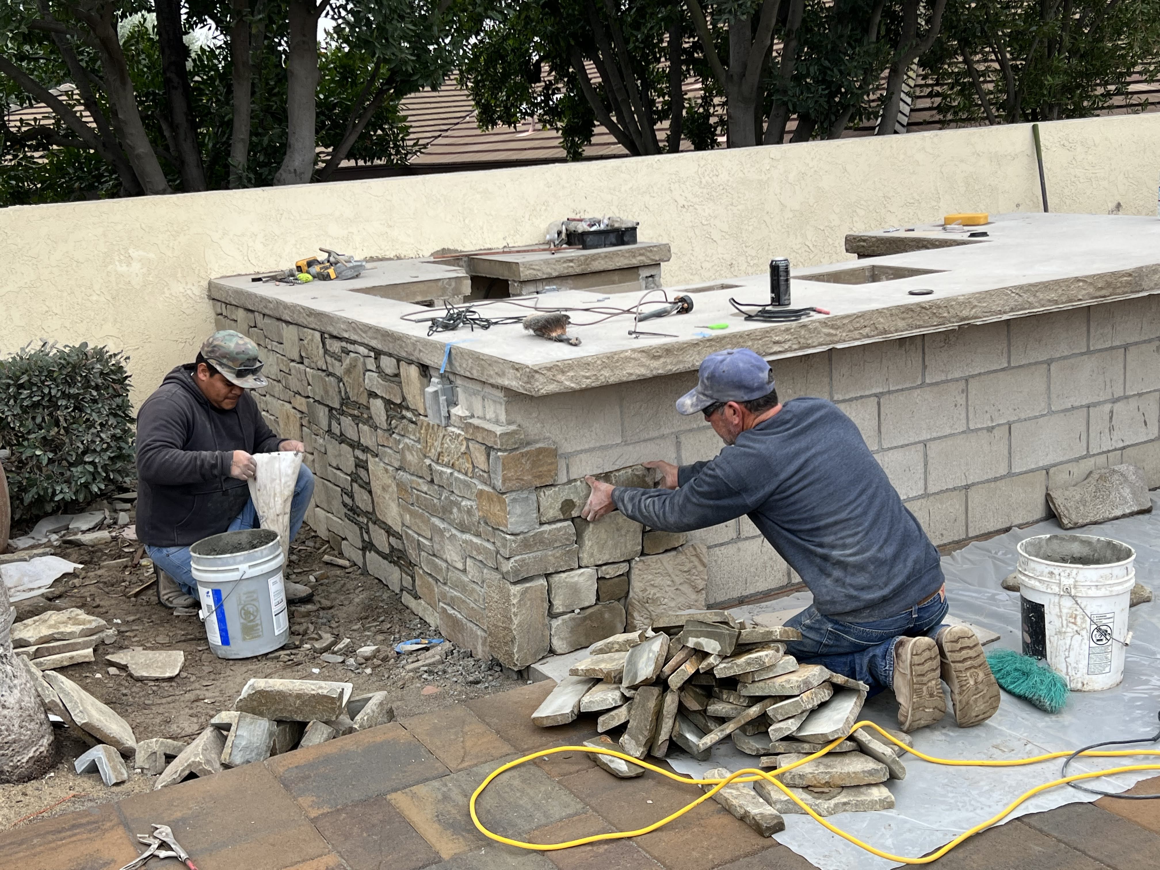 Installing Cabernet Real Stone Veneer to Outdoor Bar