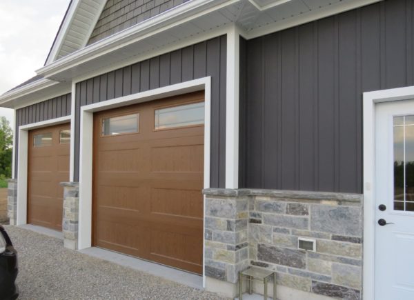 Jacksonport and Pembroke Real Stone Veneer Blend Garage