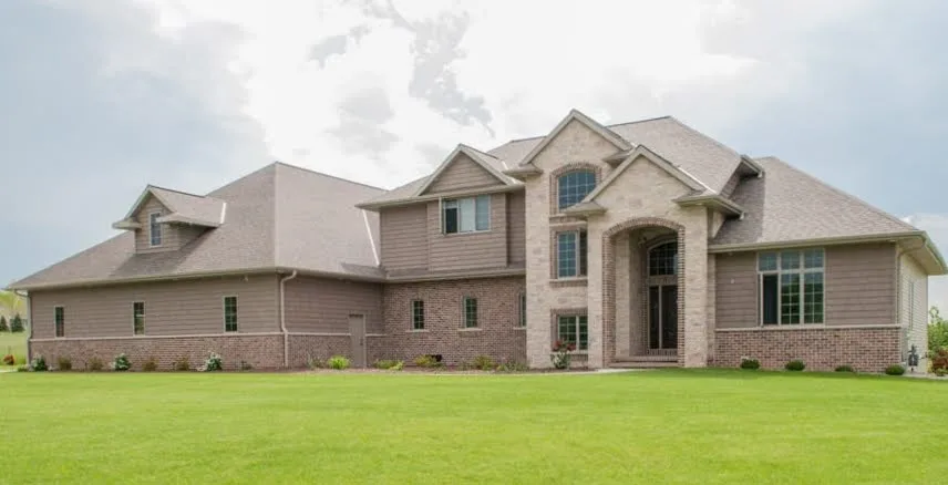 Bellevue Natural Stone Veneer Exterior