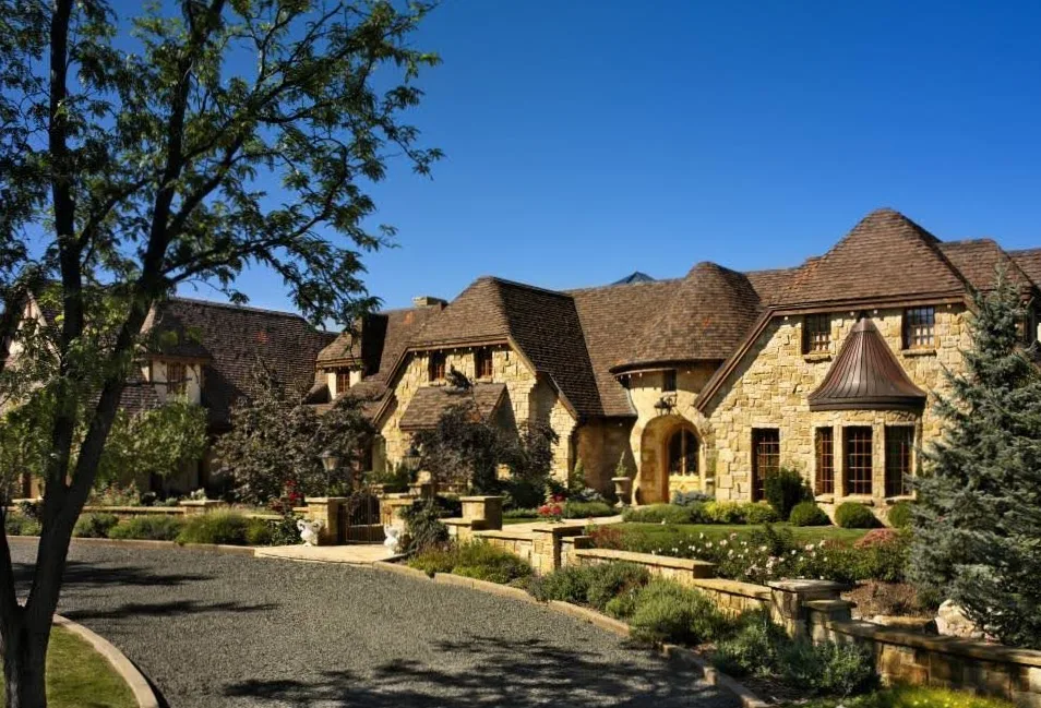 Belvedere Real Thin Stone Veneer Expansive Cottage