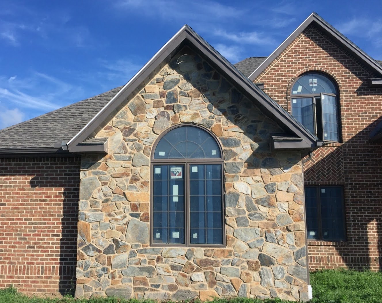 Bonavista Mosaic Natural Thin Stone Veneer Exterior Accent Wall ...