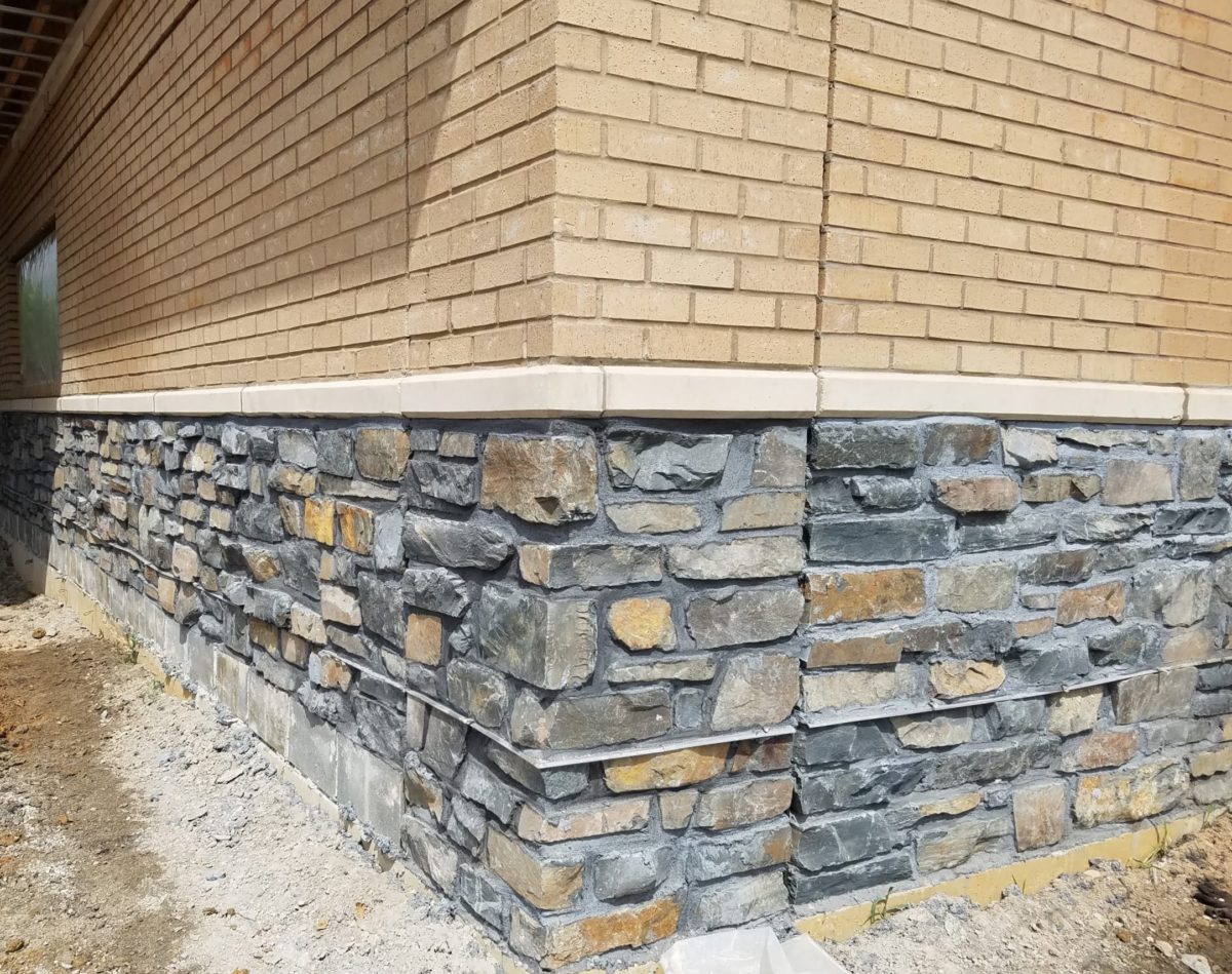 Brunswick Real Ledgestone Thin Veneer Commercial Exterior - Natural ...