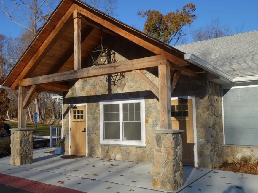 Coastline Custom Large Natural Stone Veneer Application