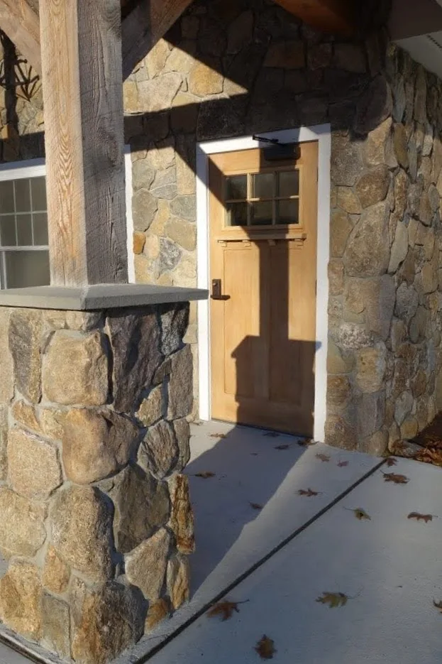 Coastline Custom Large Pieces Natural Stone Veneer Application