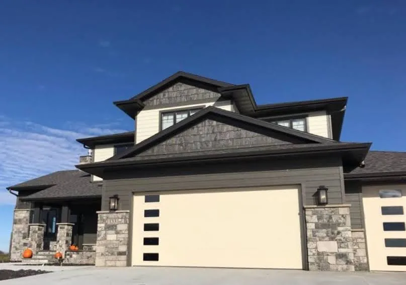 Galaxy Real Thin Stone Veneer Garage