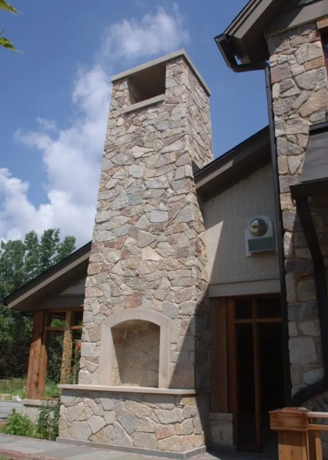 Geneva Mosaic Natural Thin Stone Veneer Chimney