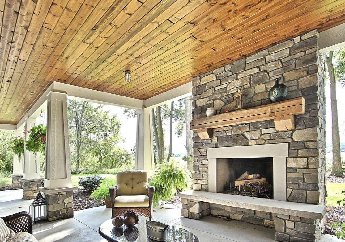 Glendale Natural Thin Stone Veneer Outdoor Fireplace