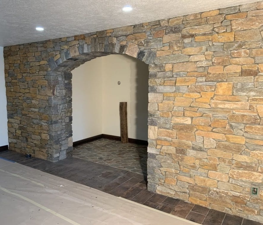 Helmsdale Real Stone Veneer Arch