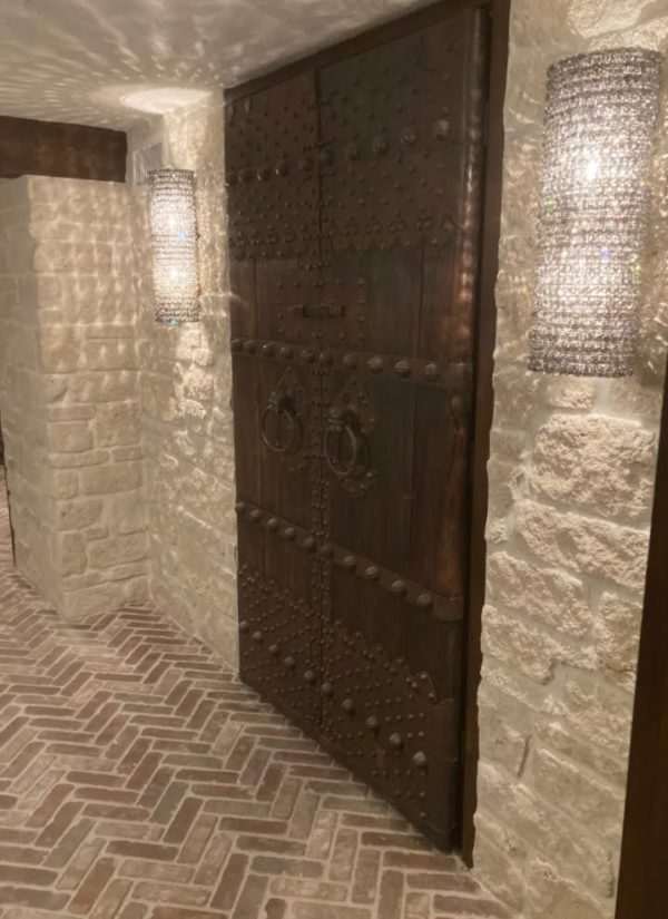 La Spezia Natural Thin Stone Veneer Wine Cellar Quarry Mill