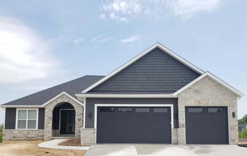 Lexington Natural Thin Stone Veneer Ranch Home Quarry Mill