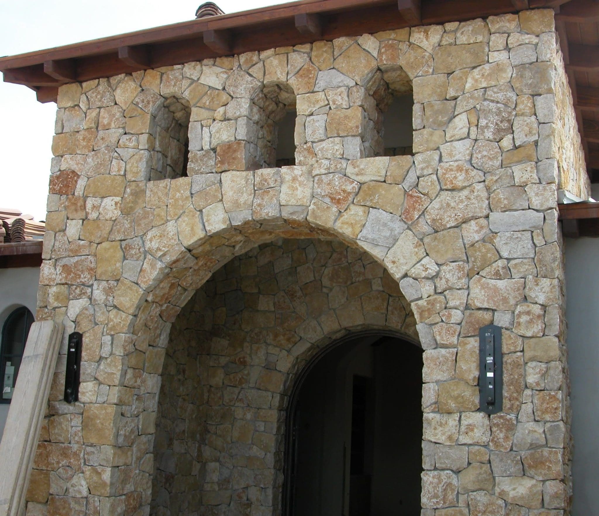 Mediterra Natural Thin Stone Veneer Front Entrance Accent Wall