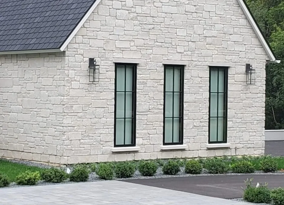 Montreux White Natural Thin Stone Veneer Exterior