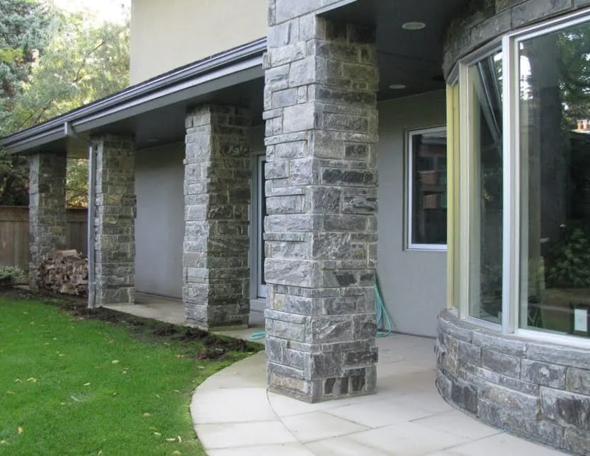 Pembroke Natural Thin Stone Veneer Pillars