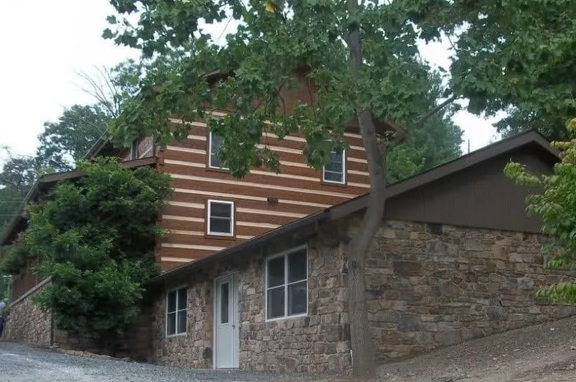 Pioneer Natural Thin Stone Veneer Exterior