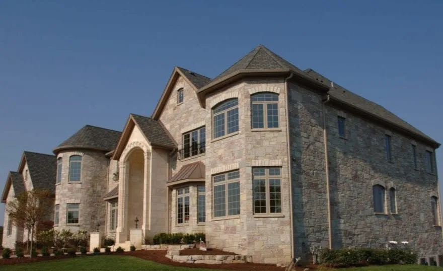 Ravenna Natural Stone Veneer Residence
