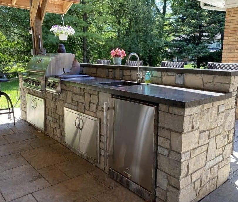 Stonegate Natural Thin Stone Veneer Outdoor Kitchen