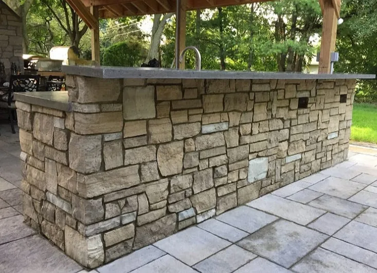 Stonegate Real Stone Veneer Bar