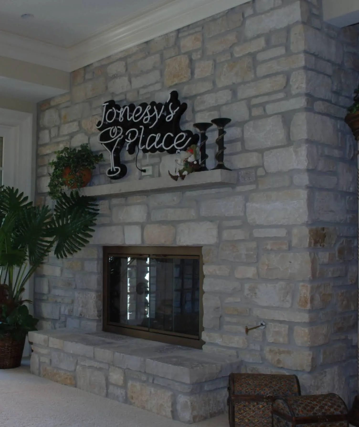 Valencia Real Thin Stone Veneer Custom Tumbled Interior
