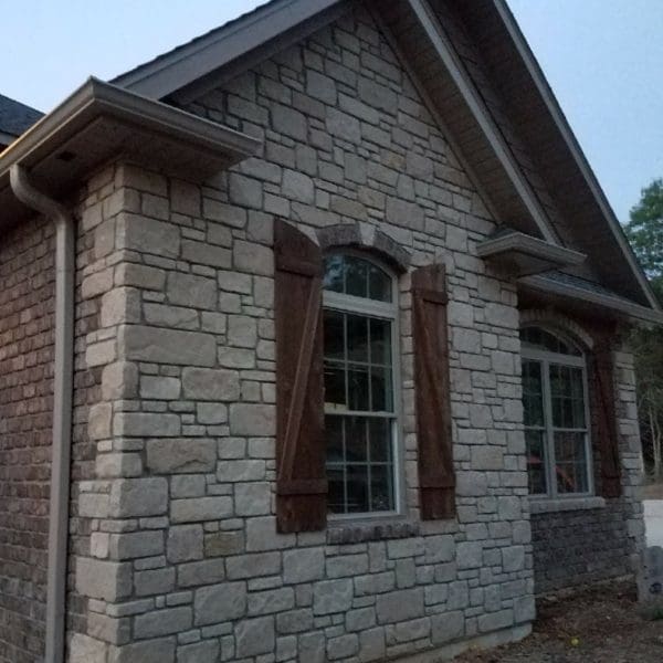 Chalet Natural Tumbled Limestone Thin Veneer | Quarry Mill