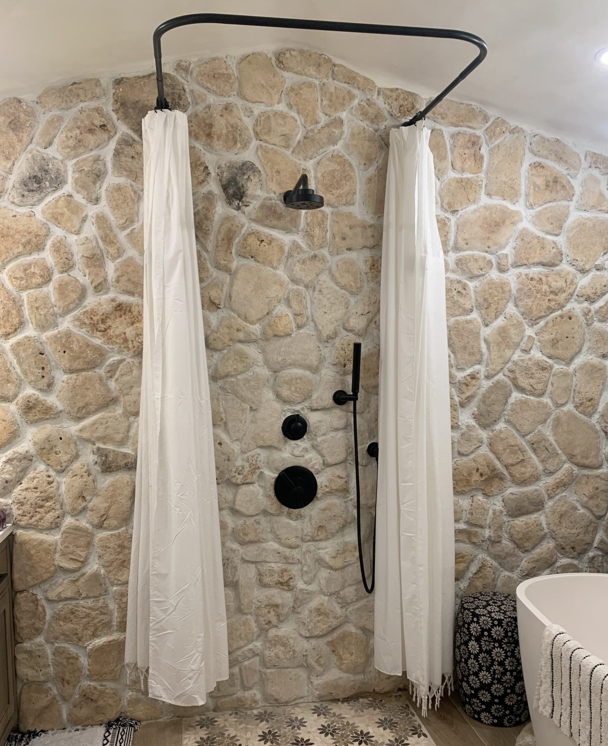 Door County Beachstone Natural Cobblestone Veneer | Quarry Mill