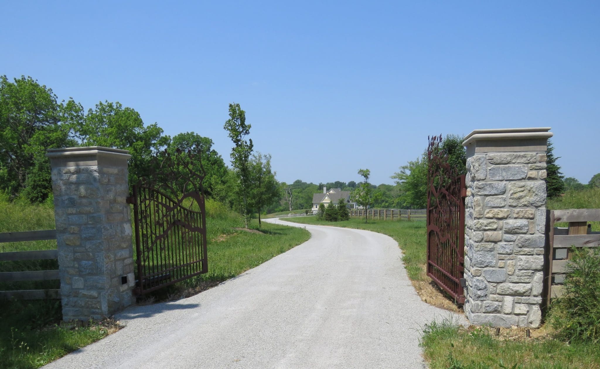 Chateau and Nottingham Entrance Gate Pillars