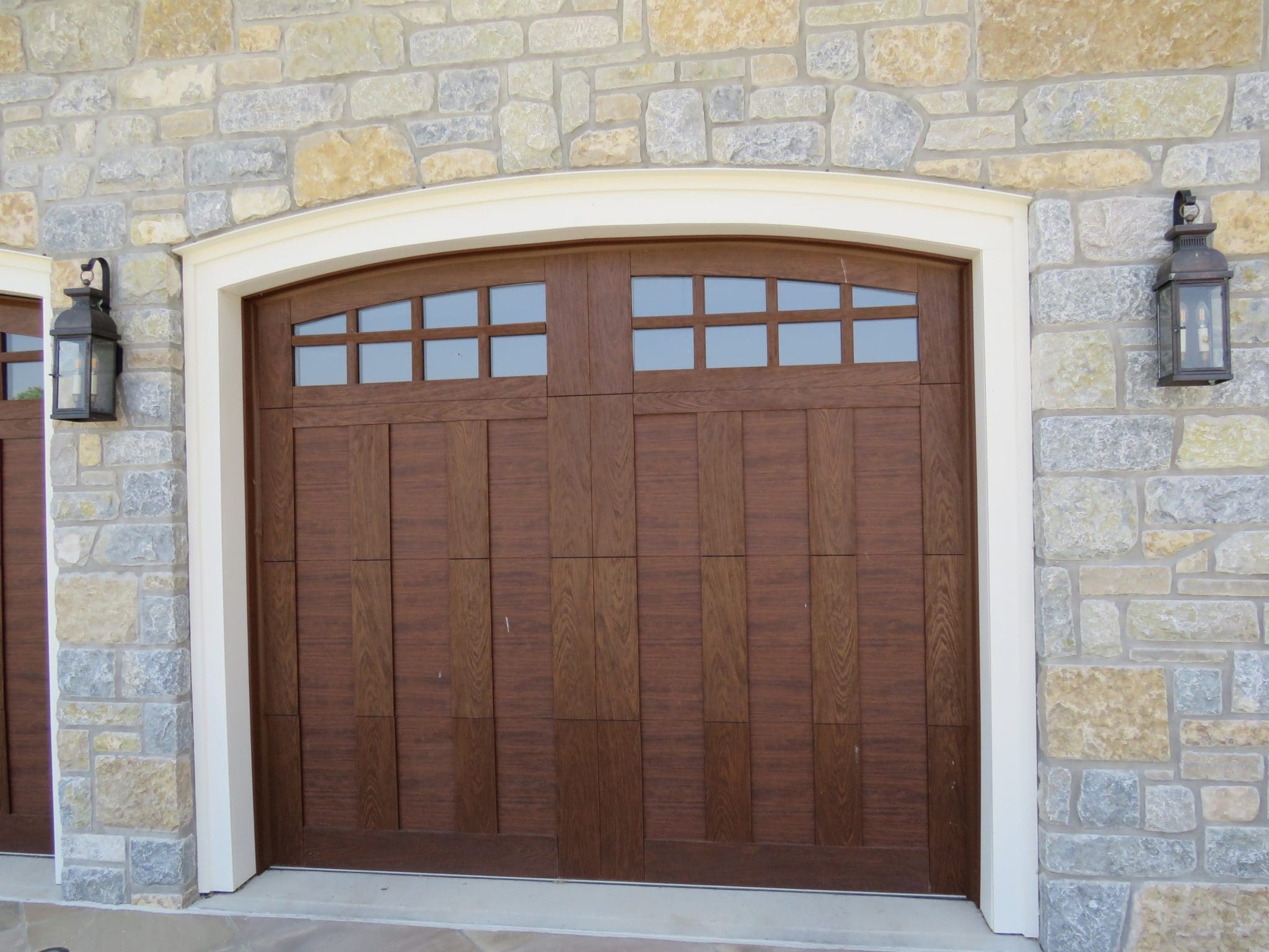 Chateau and Nottingham Natural Thin Stone Veneer Garage