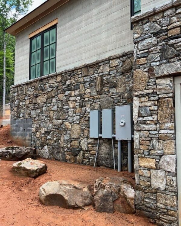 Pinedale Natural Thin Stone Veneer Drystack Installation