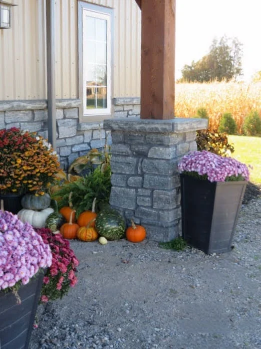 Seaside Natural Stone Veneer Pillar with Natural Finish