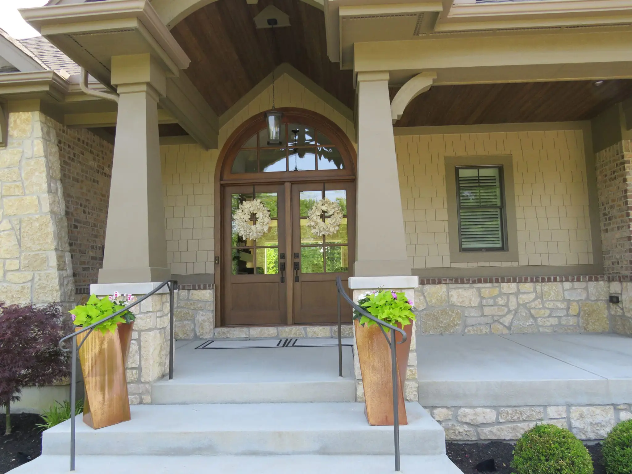 Chateau Natural Ledgestone Thin Veneer Front Entrance