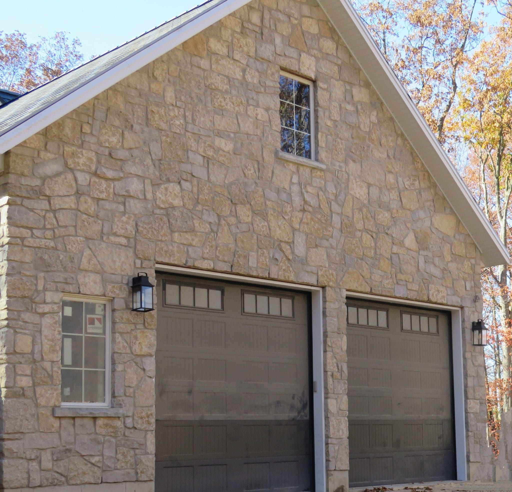 Chateau Natural Limestone Thin Stone Veneer Garage