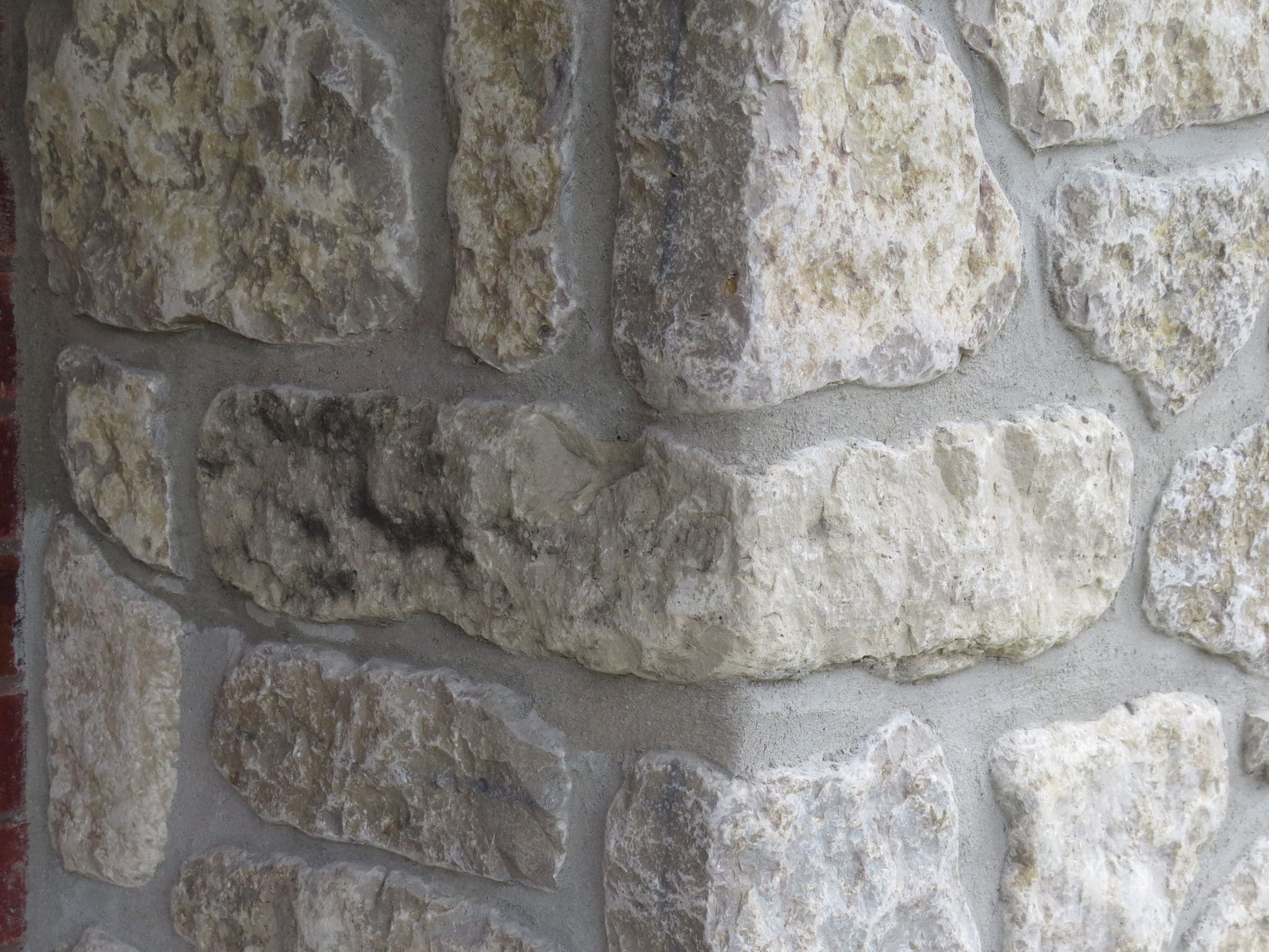 Chateau Natural Thin Limestone Veneer Custom Mosaic Style Exterior