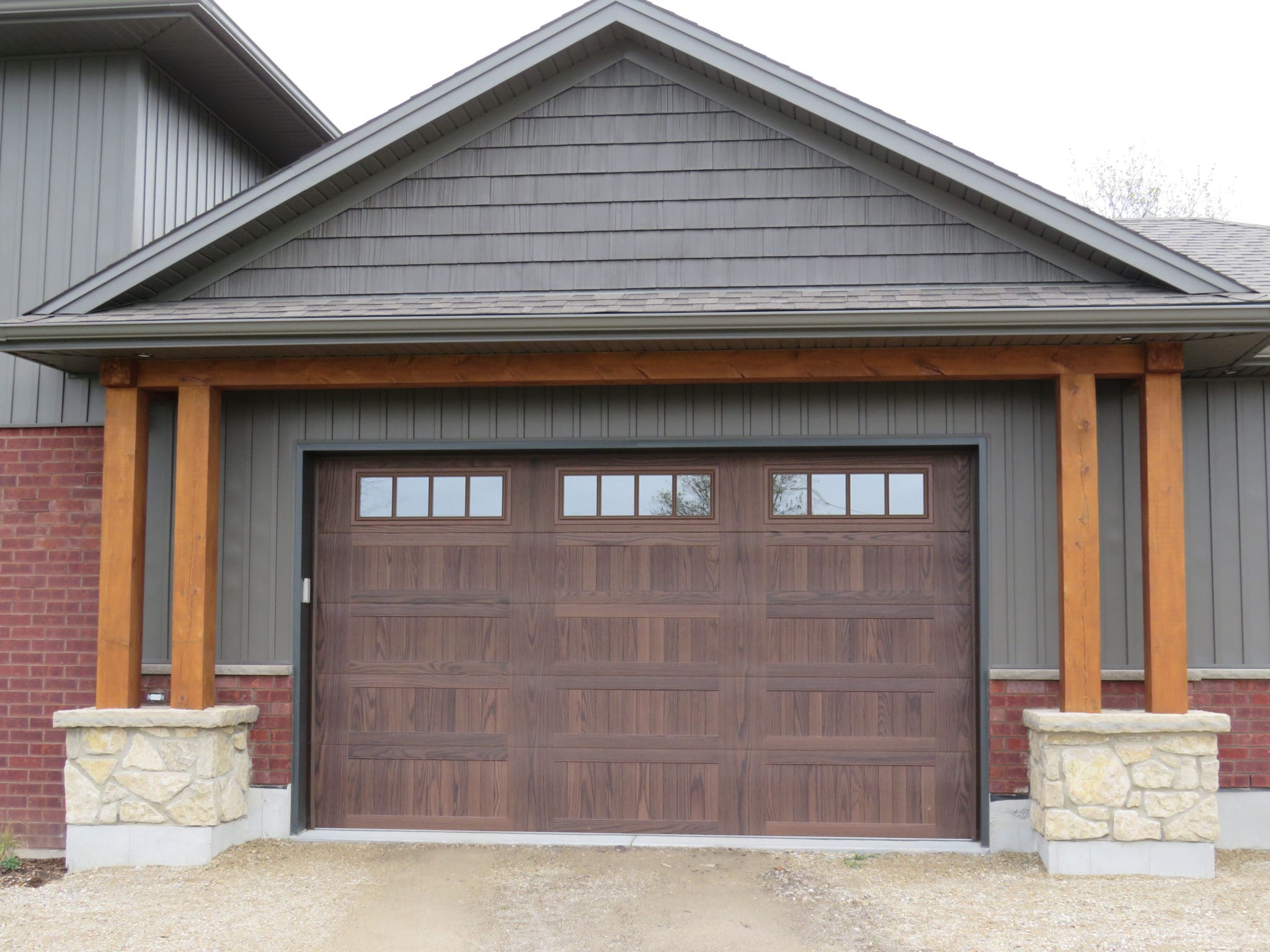 Chateau Natural Thin Stone Veneer Custom Mosaic Style Garage