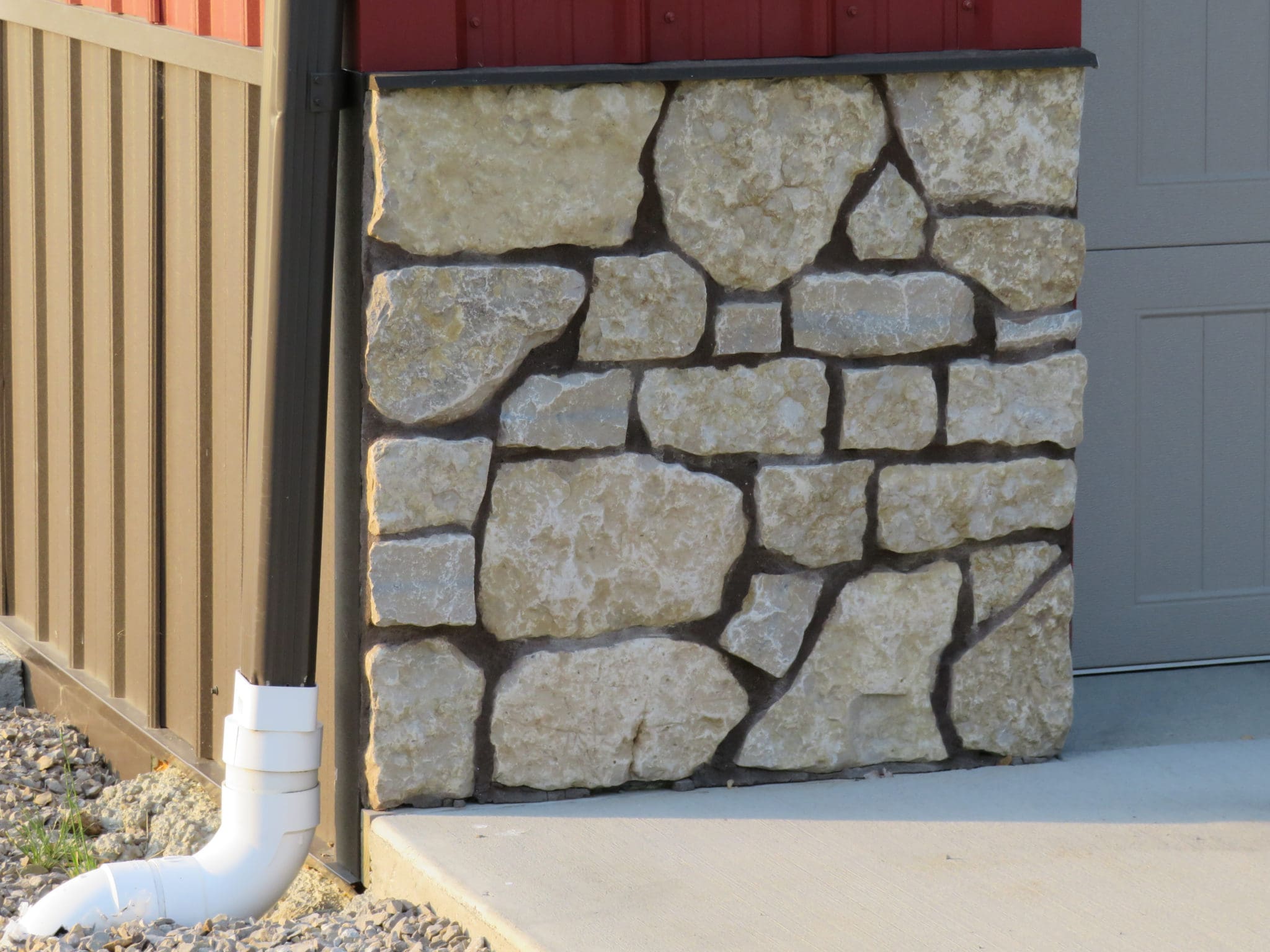 Chateau Natural Tumbled Limestone Thin Veneer Garage Wainscoting