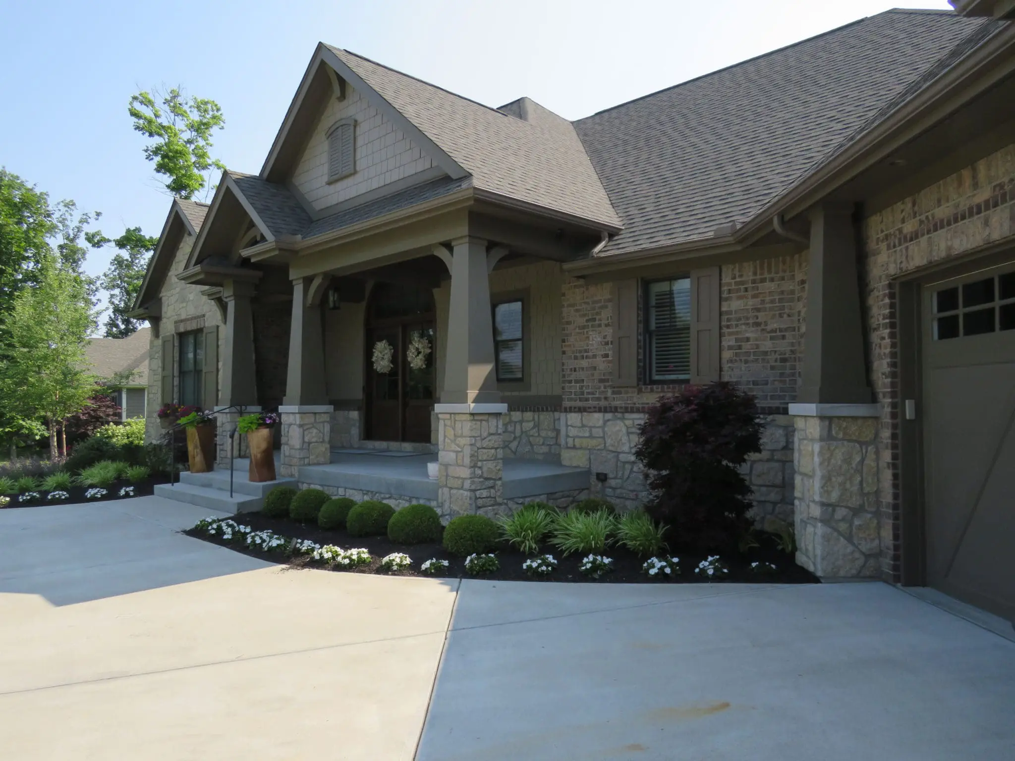 Chateau Real Limestone Thin Veneer Exterior Siding