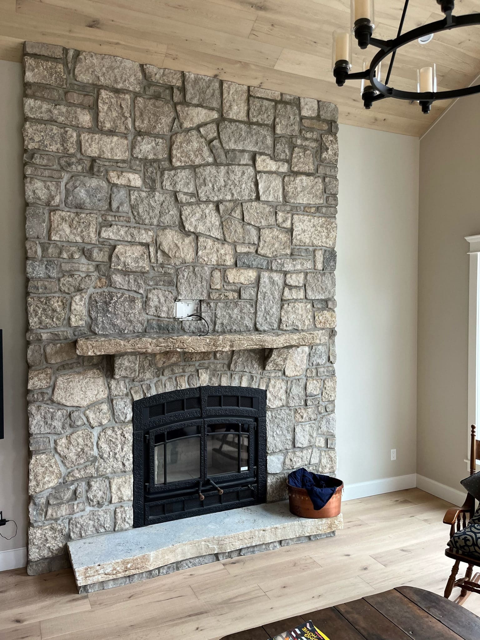 Chateau Real Thin Limestone Veneer Interior Fireplace