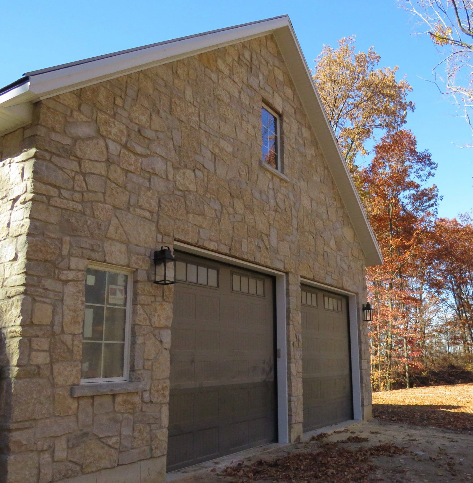 Chateau Real Thin Stone Veneer Garage