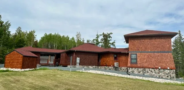 Split Fieldstone Real Thin Stone Veneer Cabin