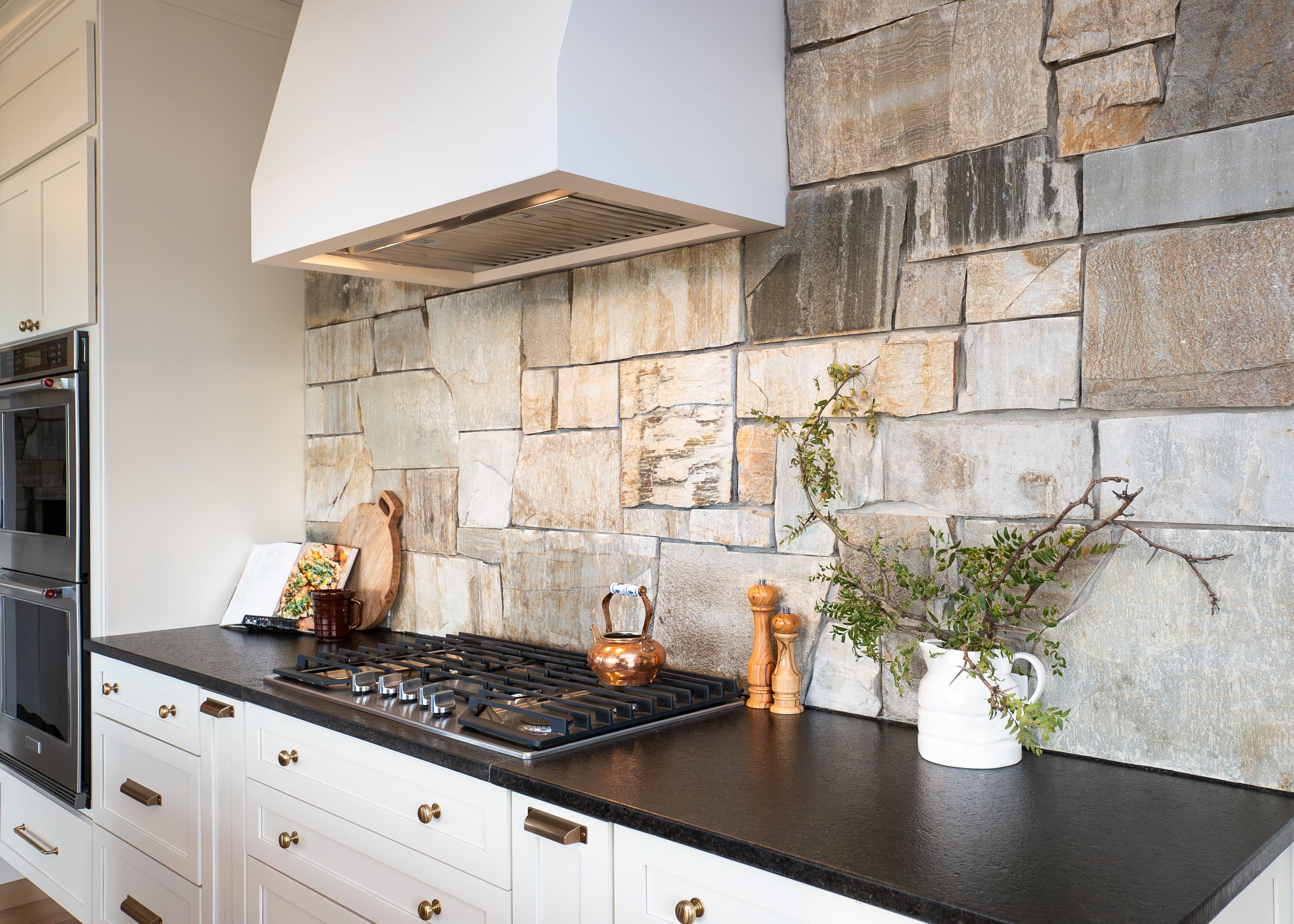 Westgate Thin Veneer Kitchen Backsplash